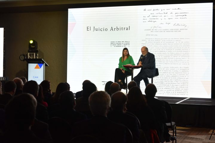 CAM Santiago realiza Primer Encuentro Nacional de Arbitraje homenajeando a don Patricio Aylwin por su obra «El Juicio Arbitral»