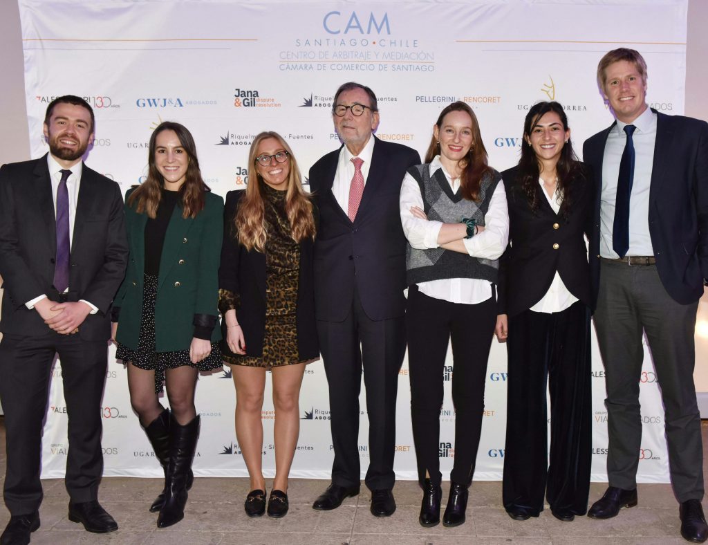 CAM Santiago realiza Primer Encuentro Nacional de Arbitraje homenajeando a Patricio Aylwin por su obra "El Juicio Arbitral"