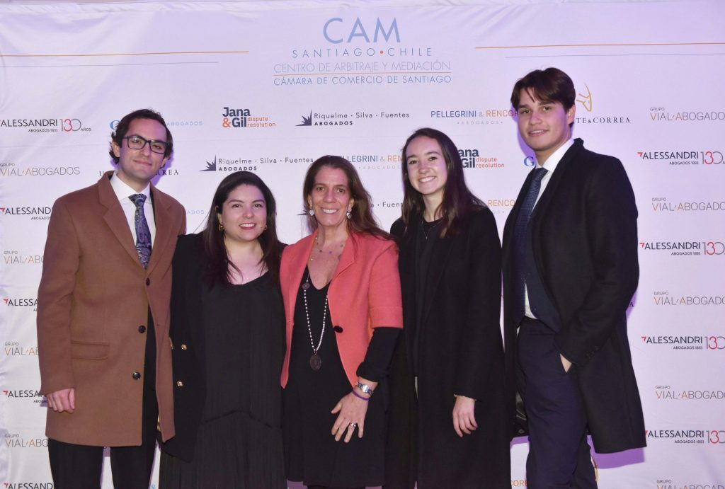 CAM Santiago realiza Primer Encuentro Nacional de Arbitraje homenajeando a Patricio Aylwin por su obra "El Juicio Arbitral"