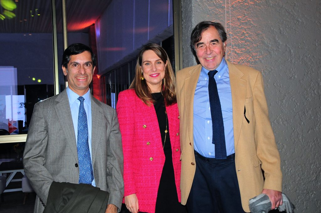 CAM Santiago realiza Primer Encuentro Nacional de Arbitraje homenajeando a Patricio Aylwin por su obra "El Juicio Arbitral"