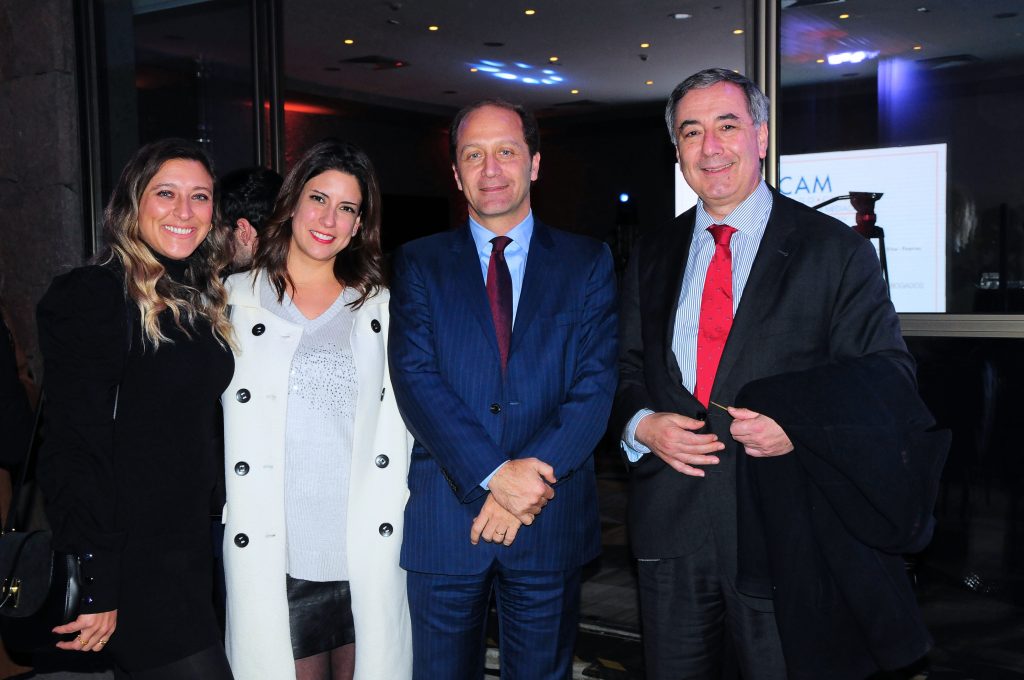 CAM Santiago realiza Primer Encuentro Nacional de Arbitraje homenajeando a Patricio Aylwin por su obra "El Juicio Arbitral"