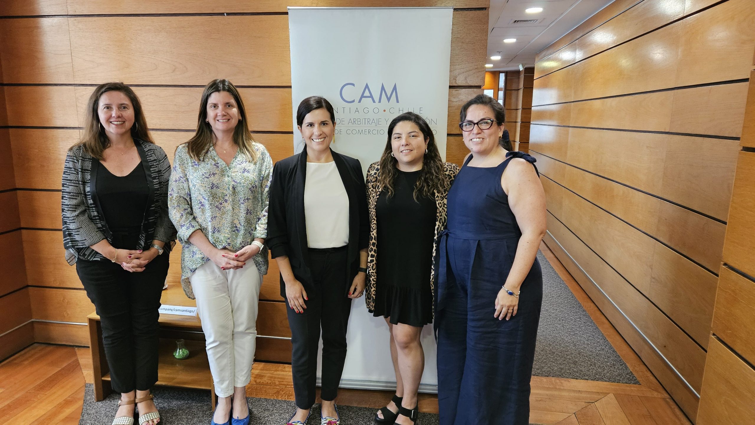 Representantes del CAM Santiago se reúnen con el Coordinador Eléctrico Nacional