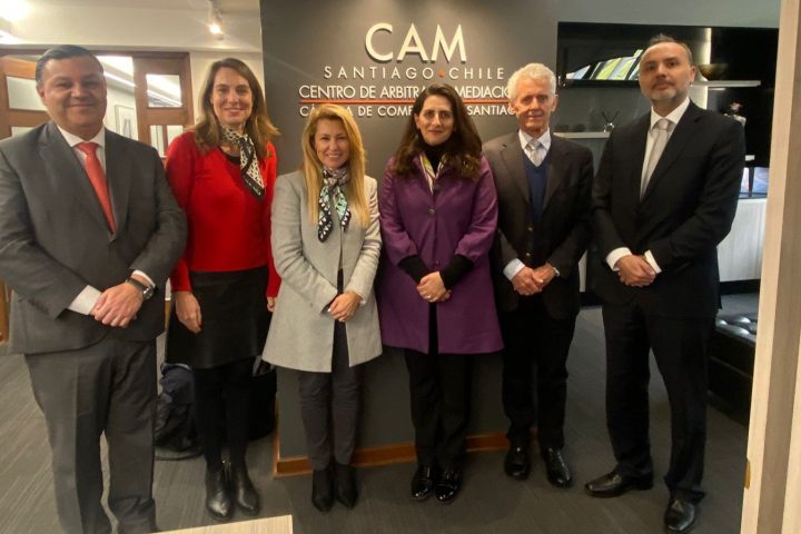 Autoridades del CAM Santiago reciben visita del Centro de Mediación y Arbitraje de la Araucanía (C-MedYAr)